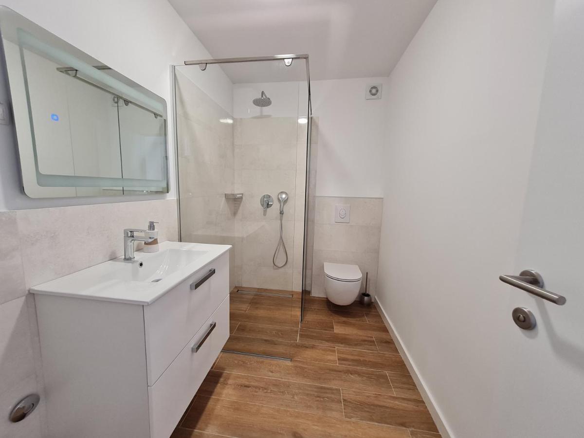Adria Apartment Nin