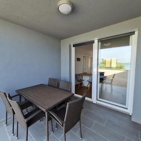 Apartmani Adria Nin Exterior photo